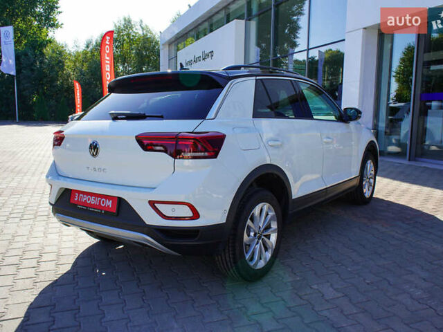 Білий Фольксваген Ті-Рок, об'ємом двигуна 1.4 л та пробігом 8 тис. км за 28687 $, фото 8 на Automoto.ua