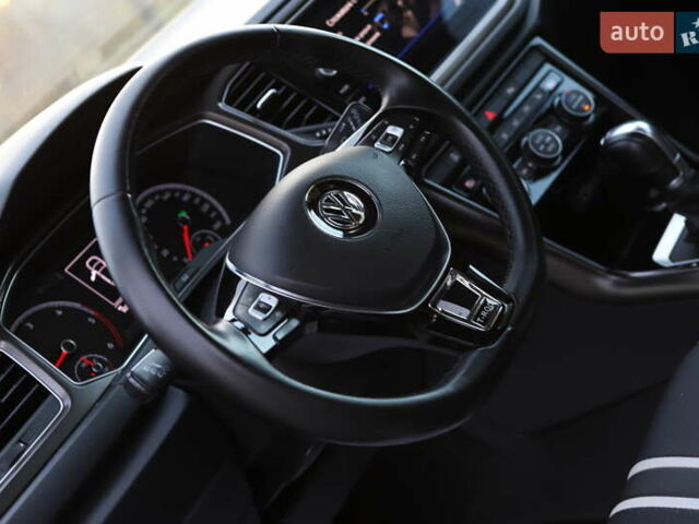 Черный Фольксваген Ти-Рок, объемом двигателя 1.97 л и пробегом 110 тыс. км за 24899 $, фото 72 на Automoto.ua