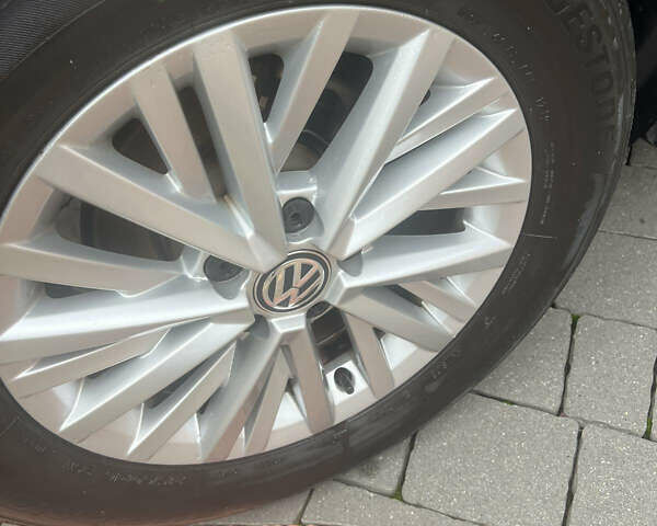 Чорний Фольксваген Ті-Рок, об'ємом двигуна 1.5 л та пробігом 70 тис. км за 20700 $, фото 9 на Automoto.ua