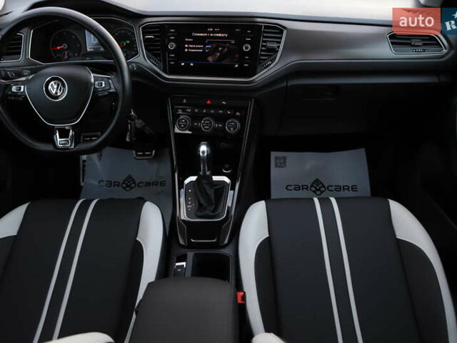 Черный Фольксваген Ти-Рок, объемом двигателя 1.97 л и пробегом 110 тыс. км за 24899 $, фото 59 на Automoto.ua