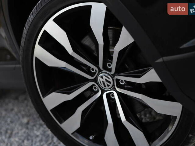 Черный Фольксваген Ти-Рок, объемом двигателя 1.97 л и пробегом 110 тыс. км за 24899 $, фото 14 на Automoto.ua