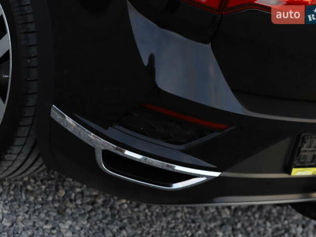 Черный Фольксваген Ти-Рок, объемом двигателя 1.97 л и пробегом 110 тыс. км за 24899 $, фото 48 на Automoto.ua