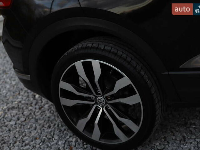 Черный Фольксваген Ти-Рок, объемом двигателя 1.97 л и пробегом 110 тыс. км за 24899 $, фото 25 на Automoto.ua