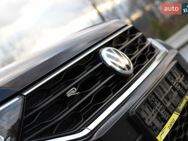 Черный Фольксваген Ти-Рок, объемом двигателя 1.97 л и пробегом 110 тыс. км за 24899 $, фото 16 на Automoto.ua