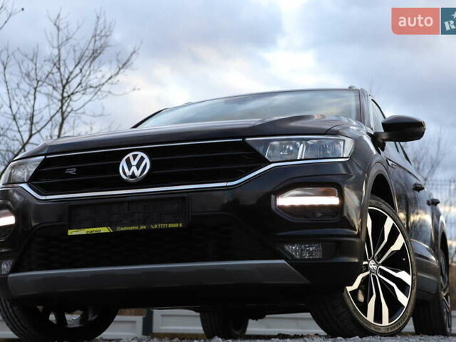 Черный Фольксваген Ти-Рок, объемом двигателя 1.97 л и пробегом 110 тыс. км за 24899 $, фото 40 на Automoto.ua