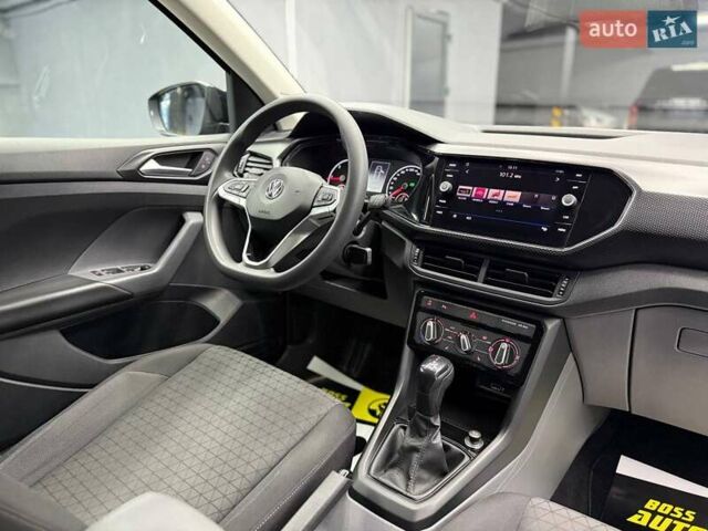 Фольксваген Ти-Рок 2020 в Черновцах на Automoto.ua Черный Фольксваген Ти-Рок, объемом двигателя 1.6 л и пробегом 200 тыс. км за 20700 $, фото 22 на Automoto.ua