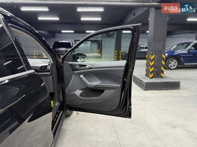 Фольксваген Ти-Рок 2020 в Черновцах на Automoto.ua Черный Фольксваген Ти-Рок, объемом двигателя 1.6 л и пробегом 200 тыс. км за 20700 $, фото 19 на Automoto.ua