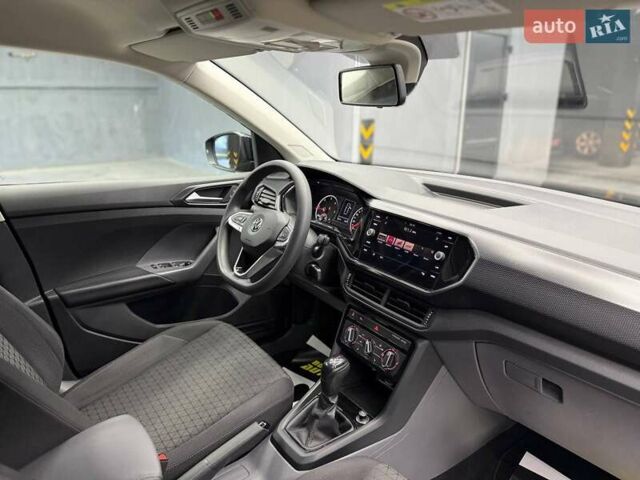Фольксваген Ти-Рок 2020 в Черновцах на Automoto.ua Черный Фольксваген Ти-Рок, объемом двигателя 1.6 л и пробегом 200 тыс. км за 20700 $, фото 21 на Automoto.ua