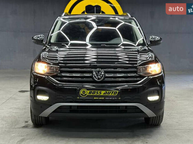 Фольксваген Ти-Рок 2020 в Черновцах на Automoto.ua Черный Фольксваген Ти-Рок, объемом двигателя 1.6 л и пробегом 200 тыс. км за 20700 $, фото 1 на Automoto.ua