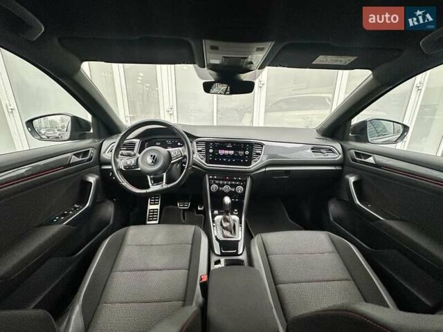 Чорний Фольксваген Ті-Рок, об'ємом двигуна 1.5 л та пробігом 98 тис. км за 23900 $, фото 11 на Automoto.ua