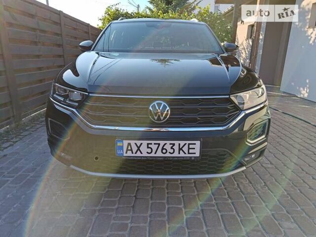 Черный Фольксваген Ти-Рок, объемом двигателя 1.5 л и пробегом 58 тыс. км за 26000 $, фото 1 на Automoto.ua