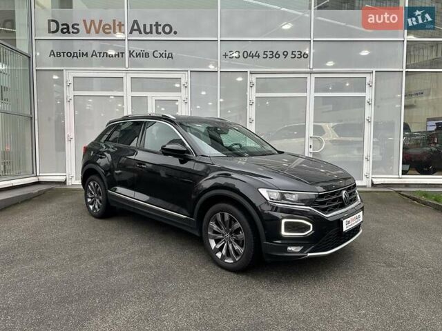 Чорний Фольксваген Ті-Рок, об'ємом двигуна 1.5 л та пробігом 98 тис. км за 23900 $, фото 1 на Automoto.ua