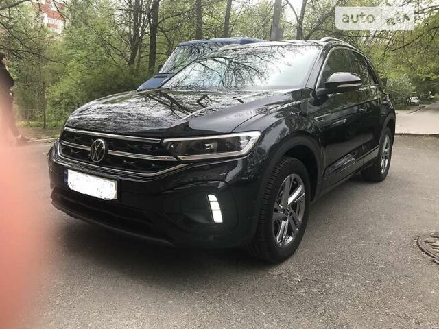 Черный Фольксваген Ти-Рок, объемом двигателя 0 л и пробегом 20 тыс. км за 29000 $, фото 1 на Automoto.ua