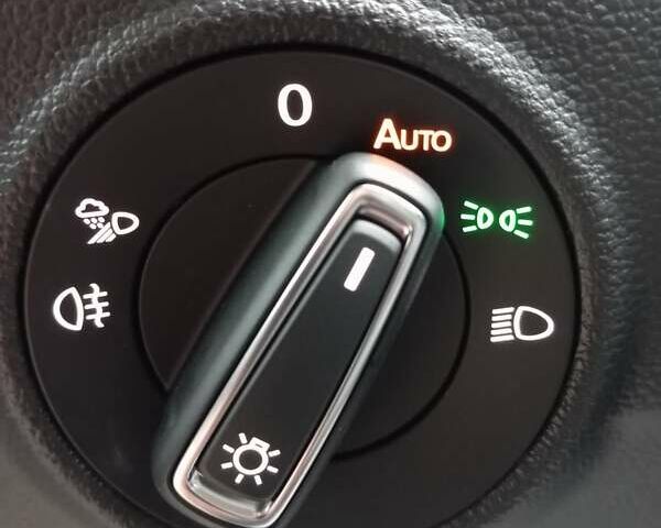 Черный Фольксваген Ти-Рок, объемом двигателя 1.4 л и пробегом 11 тыс. км за 30200 $, фото 11 на Automoto.ua