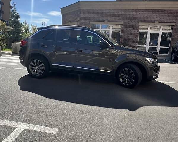 Коричневый Фольксваген Ти-Рок, объемом двигателя 1.5 л и пробегом 53 тыс. км за 23000 $, фото 6 на Automoto.ua