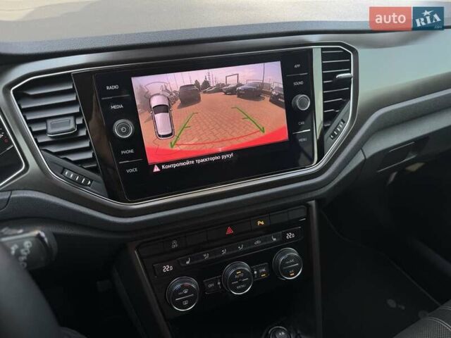 Красный Фольксваген Ти-Рок, объемом двигателя 1.5 л и пробегом 140 тыс. км за 18500 $, фото 9 на Automoto.ua