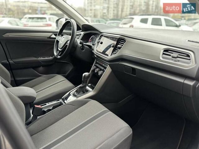 Фольксваген Ти-Рок, объемом двигателя 1.5 л и пробегом 89 тыс. км за 23200 $, фото 10 на Automoto.ua