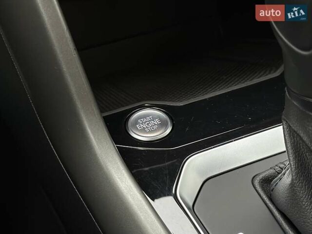 Фольксваген Ти-Рок, объемом двигателя 1.5 л и пробегом 89 тыс. км за 23200 $, фото 31 на Automoto.ua