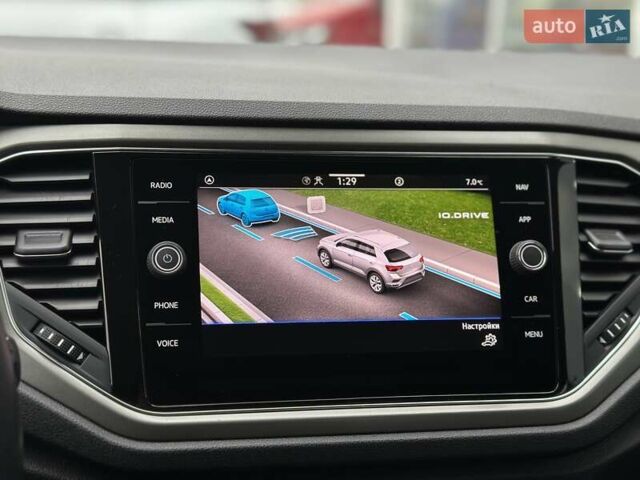 Фольксваген Ти-Рок, объемом двигателя 1.5 л и пробегом 89 тыс. км за 23200 $, фото 27 на Automoto.ua