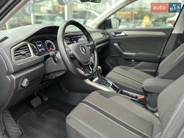 Фольксваген Ти-Рок, объемом двигателя 1.5 л и пробегом 89 тыс. км за 23200 $, фото 11 на Automoto.ua