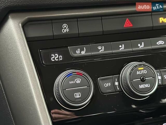 Фольксваген Ти-Рок, объемом двигателя 1.5 л и пробегом 89 тыс. км за 23200 $, фото 30 на Automoto.ua