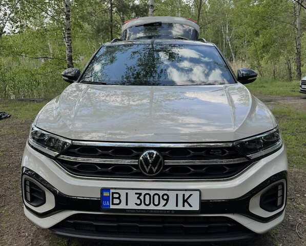 Фольксваген Ти-Рок, объемом двигателя 1.4 л и пробегом 4 тыс. км за 31175 $, фото 3 на Automoto.ua