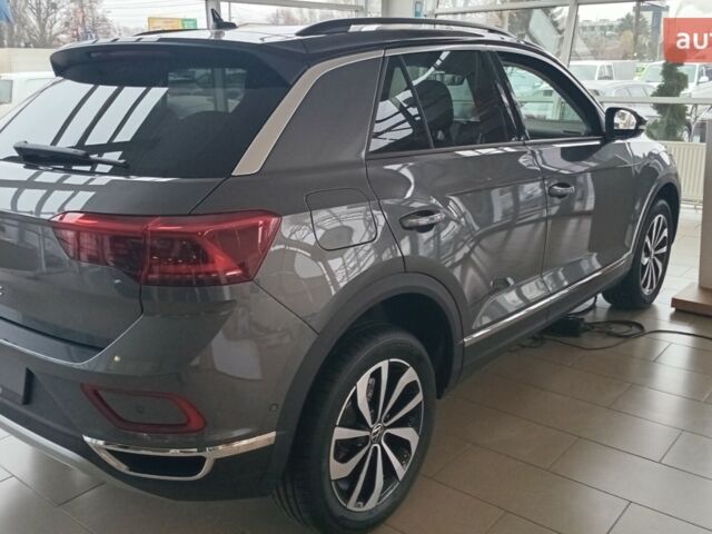 Фольксваген Ти-Рок, объемом двигателя 1.4 л и пробегом 0 тыс. км за 31500 $, фото 4 на Automoto.ua