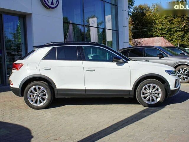 Фольксваген Ті-Рок, об'ємом двигуна 1.4 л та пробігом 8 тис. км за 28920 $, фото 9 на Automoto.ua