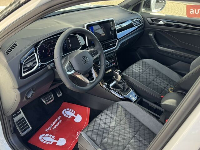 Фольксваген Ті-Рок 2025 у Чернівцях на Automoto.ua Фольксваген Ті-Рок, об'ємом двигуна 1.4 л та пробігом 0 тис. км за 33400 $, фото 19 на Automoto.ua