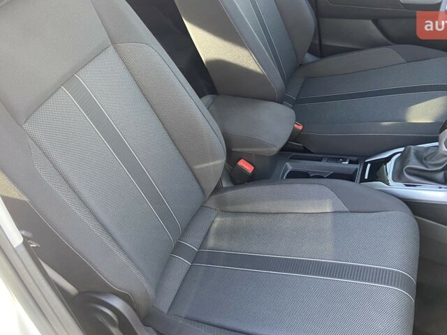 Фольксваген Ті-Рок, об'ємом двигуна 1.4 л та пробігом 0 тис. км за 30255 $, фото 13 на Automoto.ua