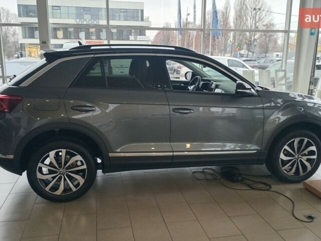 Фольксваген Ти-Рок, объемом двигателя 1.4 л и пробегом 0 тыс. км за 31500 $, фото 7 на Automoto.ua