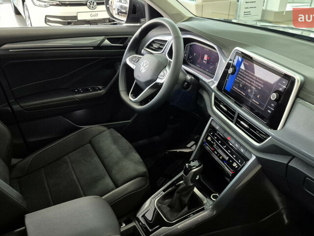 купить новое авто Фольксваген Ти-Рок 2025 года от официального дилера Автодім Атлант на Вацлава Гавела Фольксваген фото