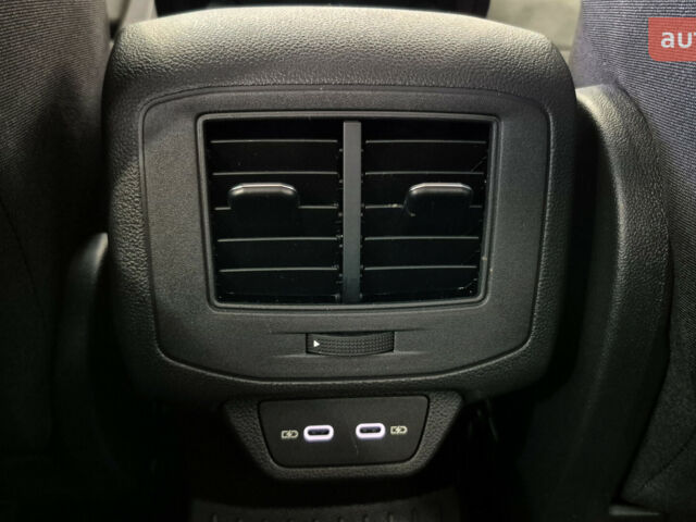 купить новое авто Фольксваген Ти-Рок 2025 года от официального дилера Автодім Атлант на Вацлава Гавела Фольксваген фото