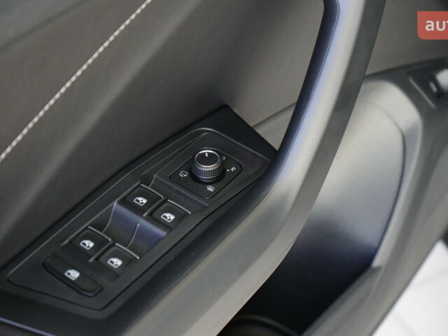 Фольксваген Ті-Рок, об'ємом двигуна 1.4 л та пробігом 0 тис. км за 31613 $, фото 9 на Automoto.ua