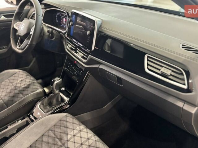 Фольксваген Ті-Рок, об'ємом двигуна 1.4 л та пробігом 0 тис. км за 33635 $, фото 14 на Automoto.ua