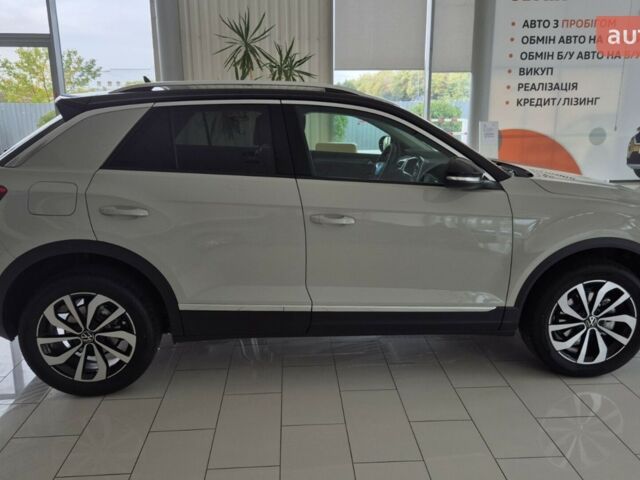 Фольксваген Ти-Рок, объемом двигателя 1.4 л и пробегом 0 тыс. км за 30999 $, фото 4 на Automoto.ua