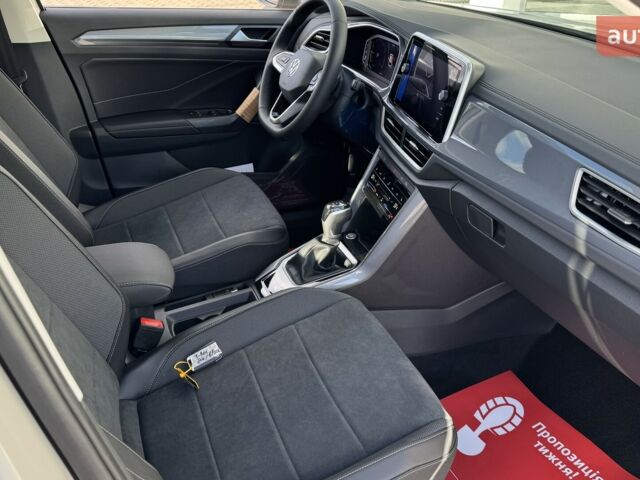 Фольксваген Ти-Рок, объемом двигателя 1.4 л и пробегом 0 тыс. км за 31500 $, фото 20 на Automoto.ua