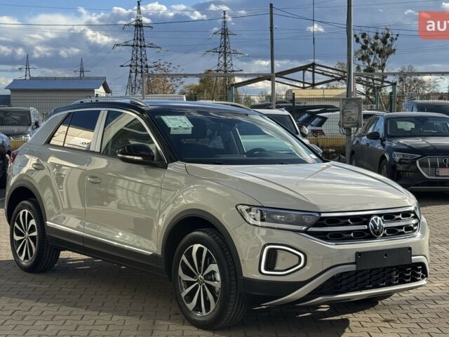 Фольксваген Ти-Рок, объемом двигателя 1.4 л и пробегом 0 тыс. км за 31500 $, фото 3 на Automoto.ua