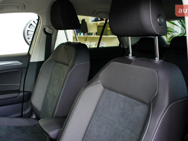 Фольксваген Ти-Рок, объемом двигателя 1.4 л и пробегом 0 тыс. км за 31613 $, фото 20 на Automoto.ua