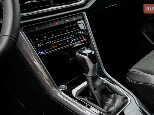 Фольксваген Ті-Рок, об'ємом двигуна 1.4 л та пробігом 0 тис. км за 31613 $, фото 11 на Automoto.ua