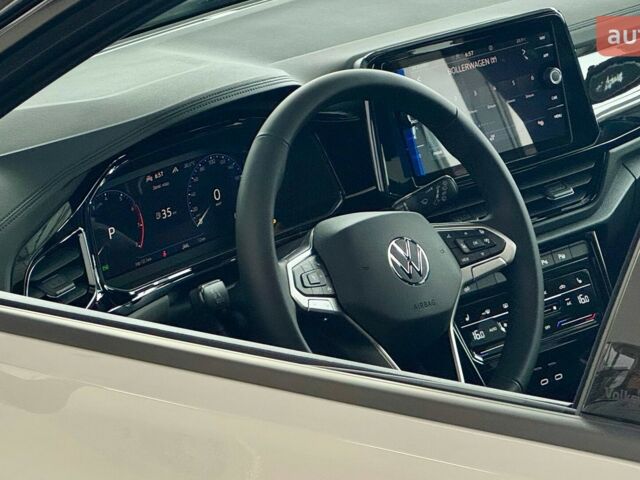 Фольксваген Ти-Рок, объемом двигателя 1.4 л и пробегом 0 тыс. км за 33450 $, фото 19 на Automoto.ua