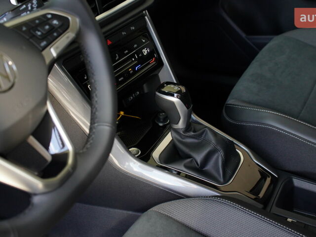 Фольксваген Ті-Рок, об'ємом двигуна 1.4 л та пробігом 0 тис. км за 31613 $, фото 19 на Automoto.ua