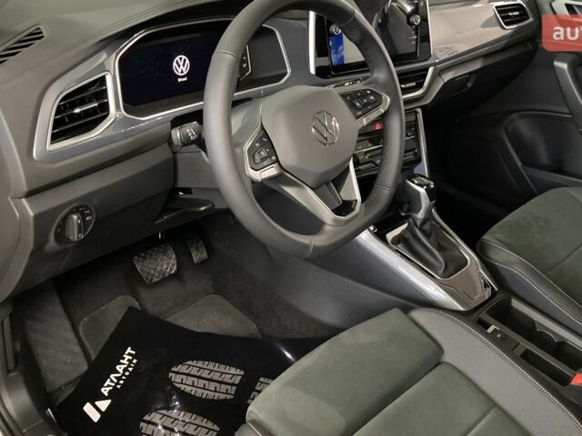 купить новое авто Фольксваген Ти-Рок 2025 года от официального дилера Автодім Атлант на Вацлава Гавела Фольксваген фото
