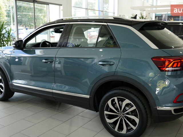 Фольксваген Ті-Рок, об'ємом двигуна 1.4 л та пробігом 0 тис. км за 31613 $, фото 3 на Automoto.ua