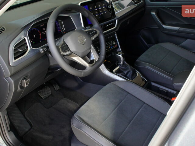 Фольксваген Ті-Рок, об'ємом двигуна 1.4 л та пробігом 0 тис. км за 31613 $, фото 10 на Automoto.ua