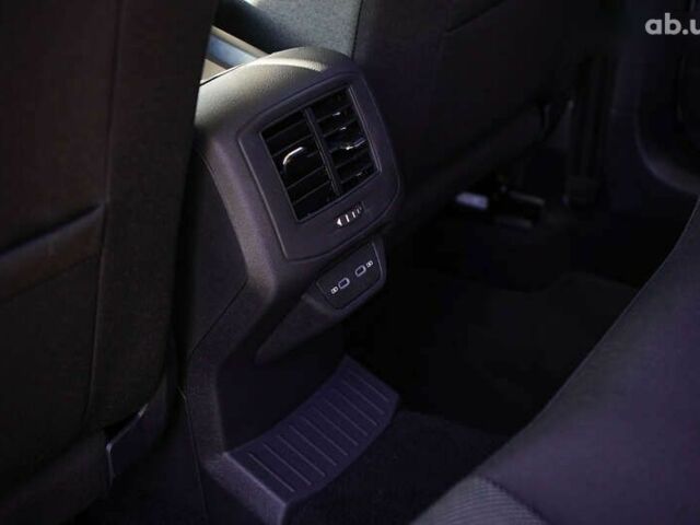 Фольксваген Ті-Рок, об'ємом двигуна 1.4 л та пробігом 8 тис. км за 28920 $, фото 27 на Automoto.ua