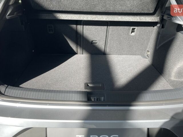 купить новое авто Фольксваген Ти-Рок 2025 года от официального дилера Автодім Атлант на Вацлава Гавела Фольксваген фото