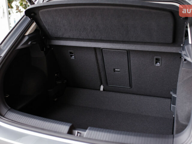 Фольксваген Ти-Рок, объемом двигателя 1.4 л и пробегом 0 тыс. км за 33380 $, фото 19 на Automoto.ua