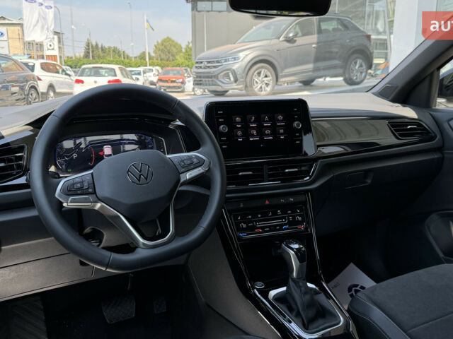 Фольксваген Ті-Рок, об'ємом двигуна 1.4 л та пробігом 0 тис. км за 31500 $, фото 13 на Automoto.ua
