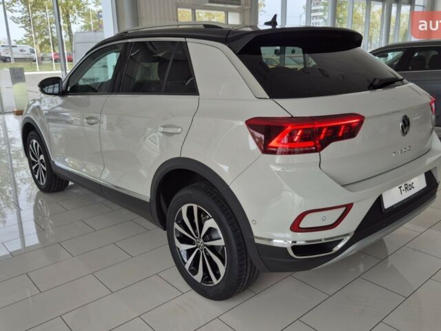 Фольксваген Ти-Рок, объемом двигателя 1.4 л и пробегом 0 тыс. км за 30999 $, фото 7 на Automoto.ua